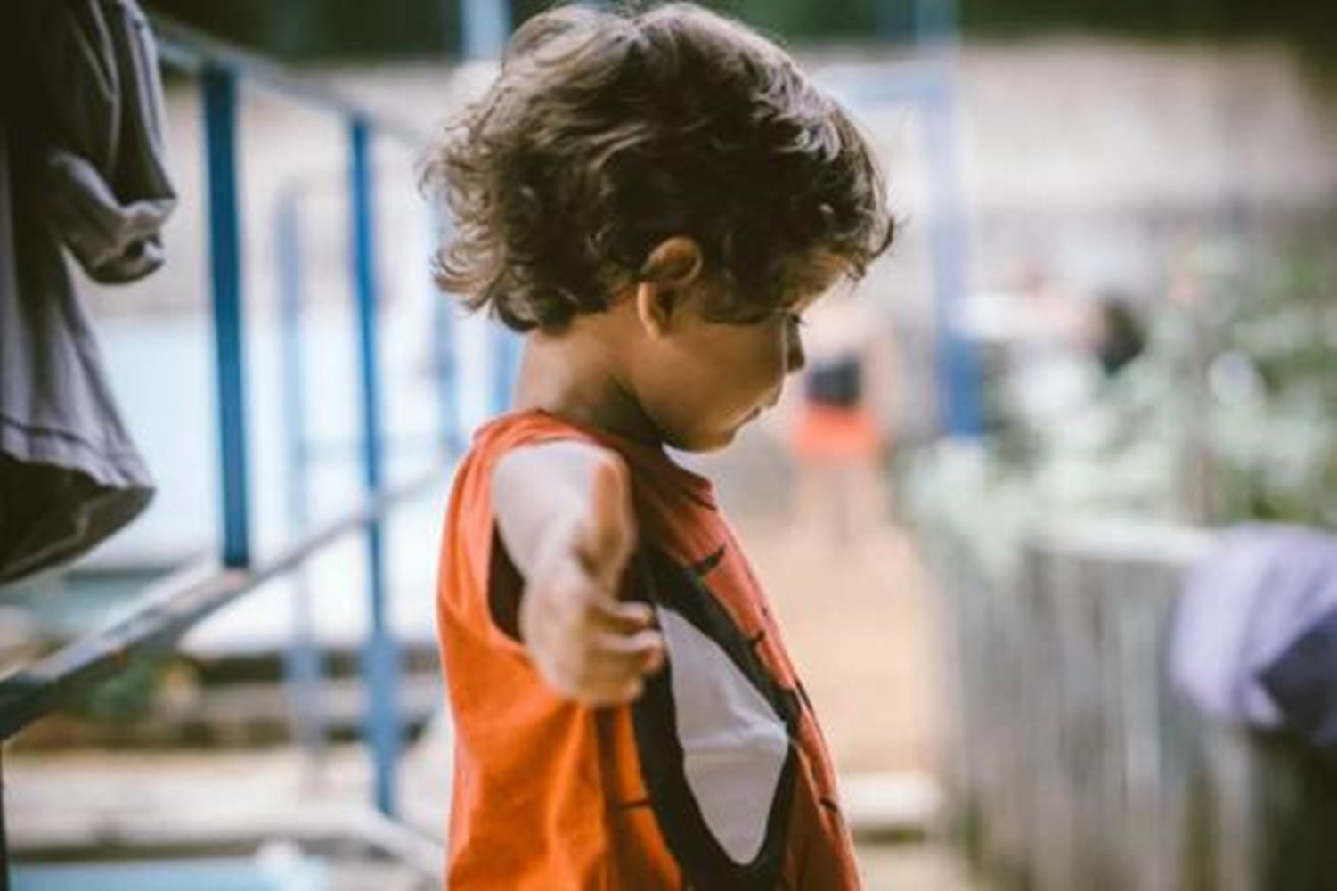 孩子缺陷被嘲笑如何引导,孩子自尊心太强怎么进行挫折教育