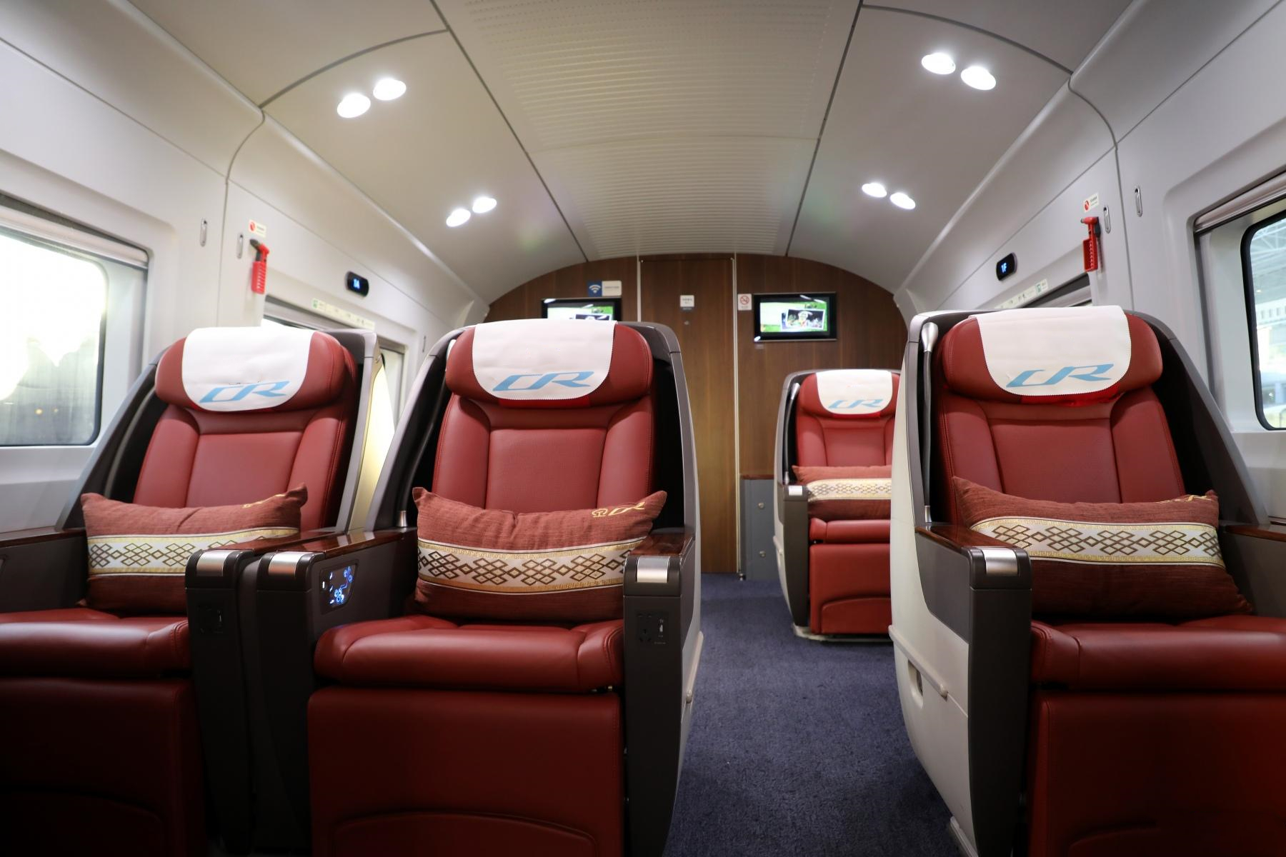 高铁商务座和一等座有什么差别,高铁商务座和一等座有什么不同