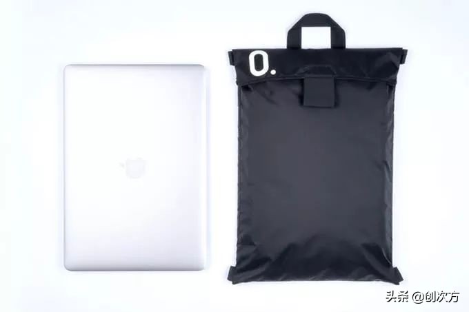 极简时尚大容量双肩包的优点,轻奢双肩包可隐藏背带