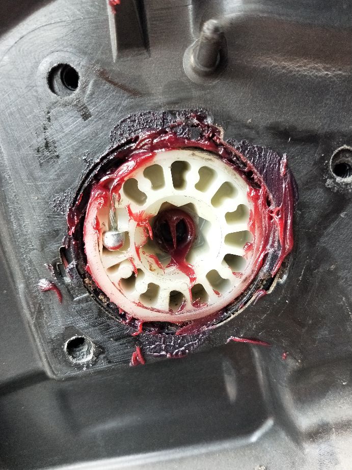 马自达cx4遥控器可以开锁不能上锁,05款马自达6自动落锁功能如何开启