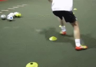 足球最重要的是技术还是意识,足球脚下技术训练