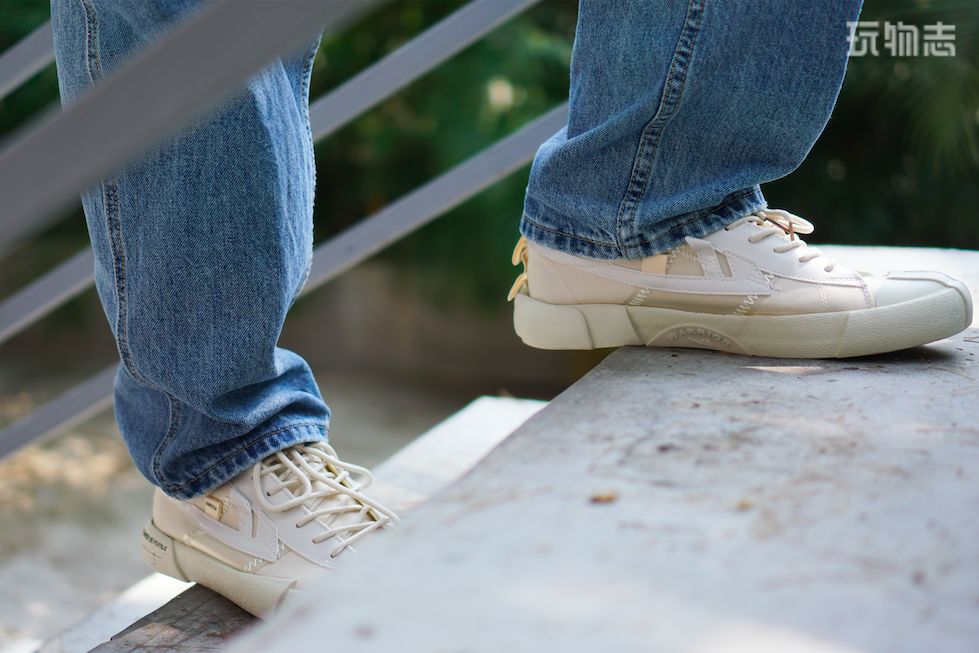 回力百年老店帆布鞋,回力老国货新潮流