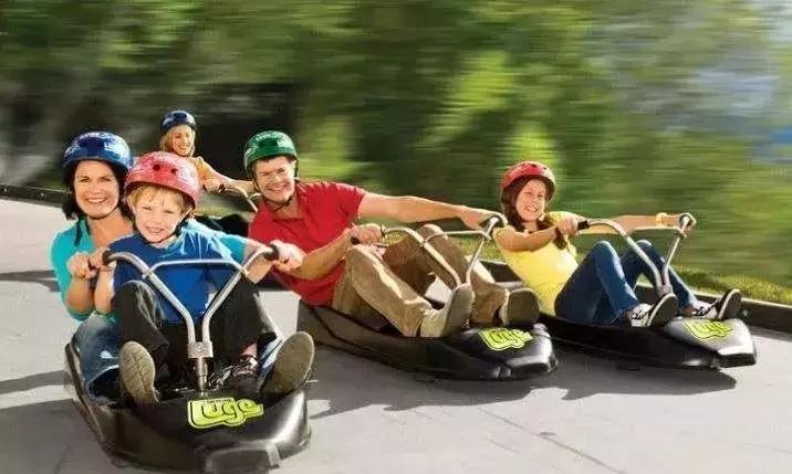 有着绝美迷人的“容颜”，却充满让*欲人**罢不能的速度野性与激情