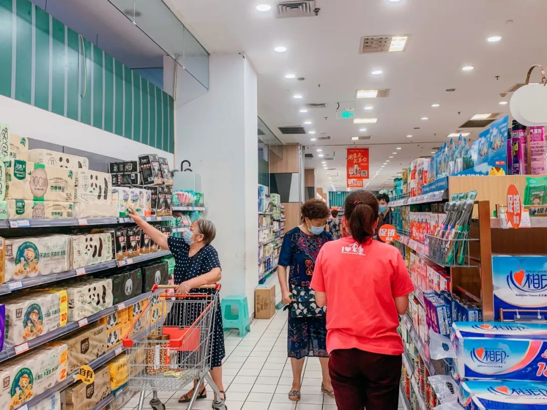 新世纪百货现在发展现状,新世界百货和新世纪百货