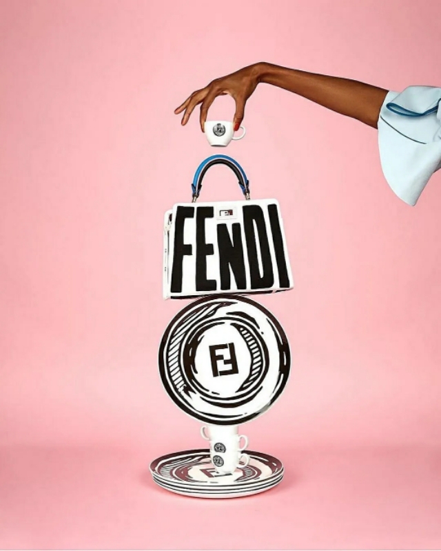 知道为什么这类人设计的球鞋，都抢着收藏了吧#萌新作者进阶计划#