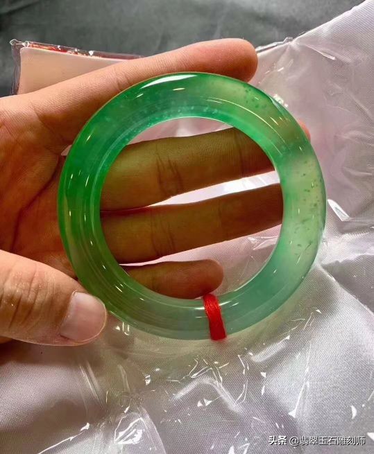 蓝宝石戒指有假货吗,蓝宝石戒指真伪