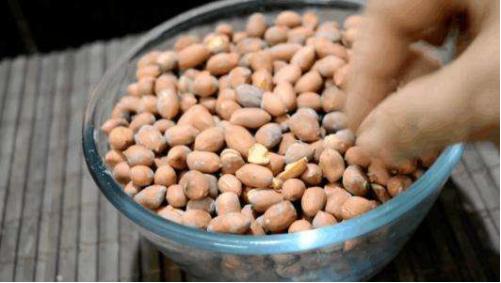 回南天发霉如何去霉,回南天造成的食品都发霉了