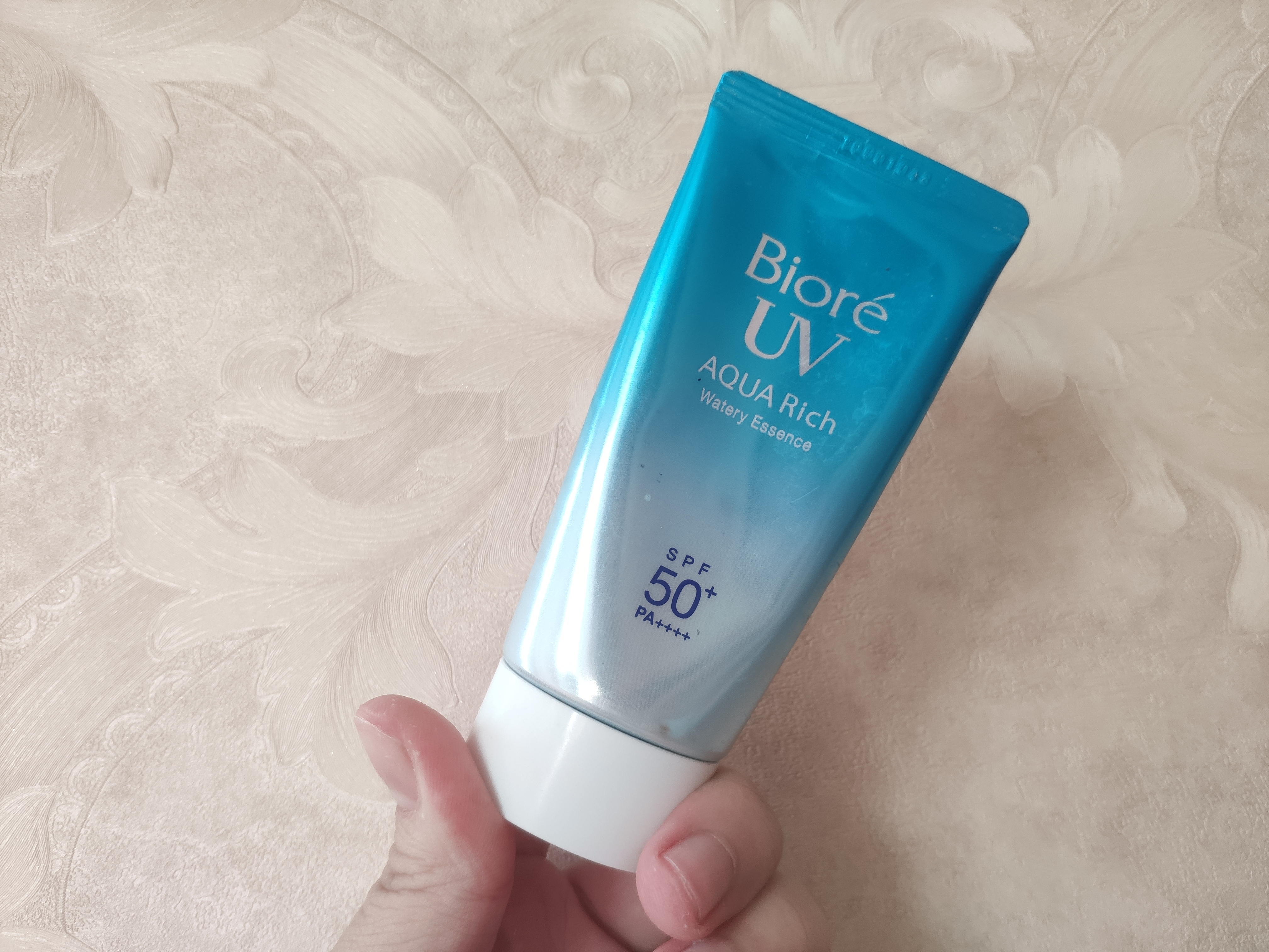 科颜氏防晒哪一款好用,科颜氏防晒霜和碧柔哪个好用