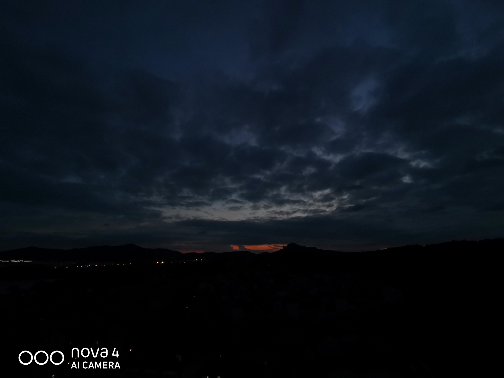 华为nova4为何依旧热销？4大拍照体验告诉你