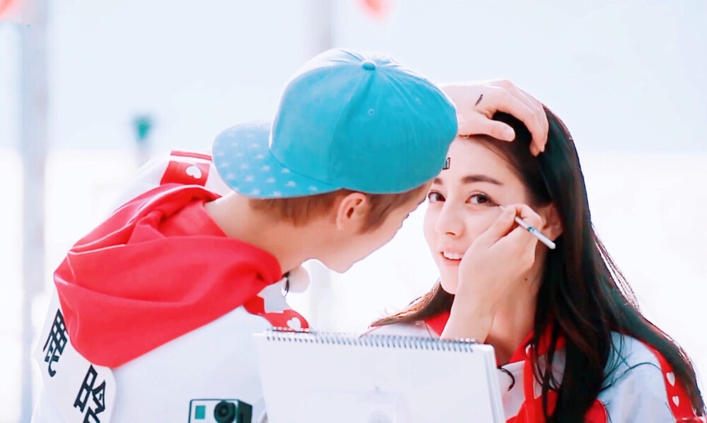 鹿晗是超一线明星还是一线明星,从一线当红到无戏可拍