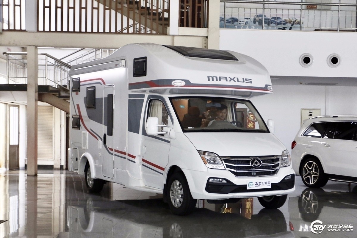 c型房车平头车,适合改房车的轻客底盘