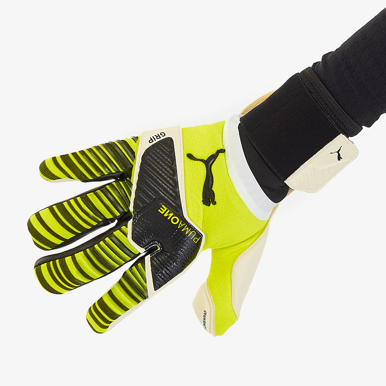 puma和adidas门将手套哪个好,pumafuturez门将手套测评