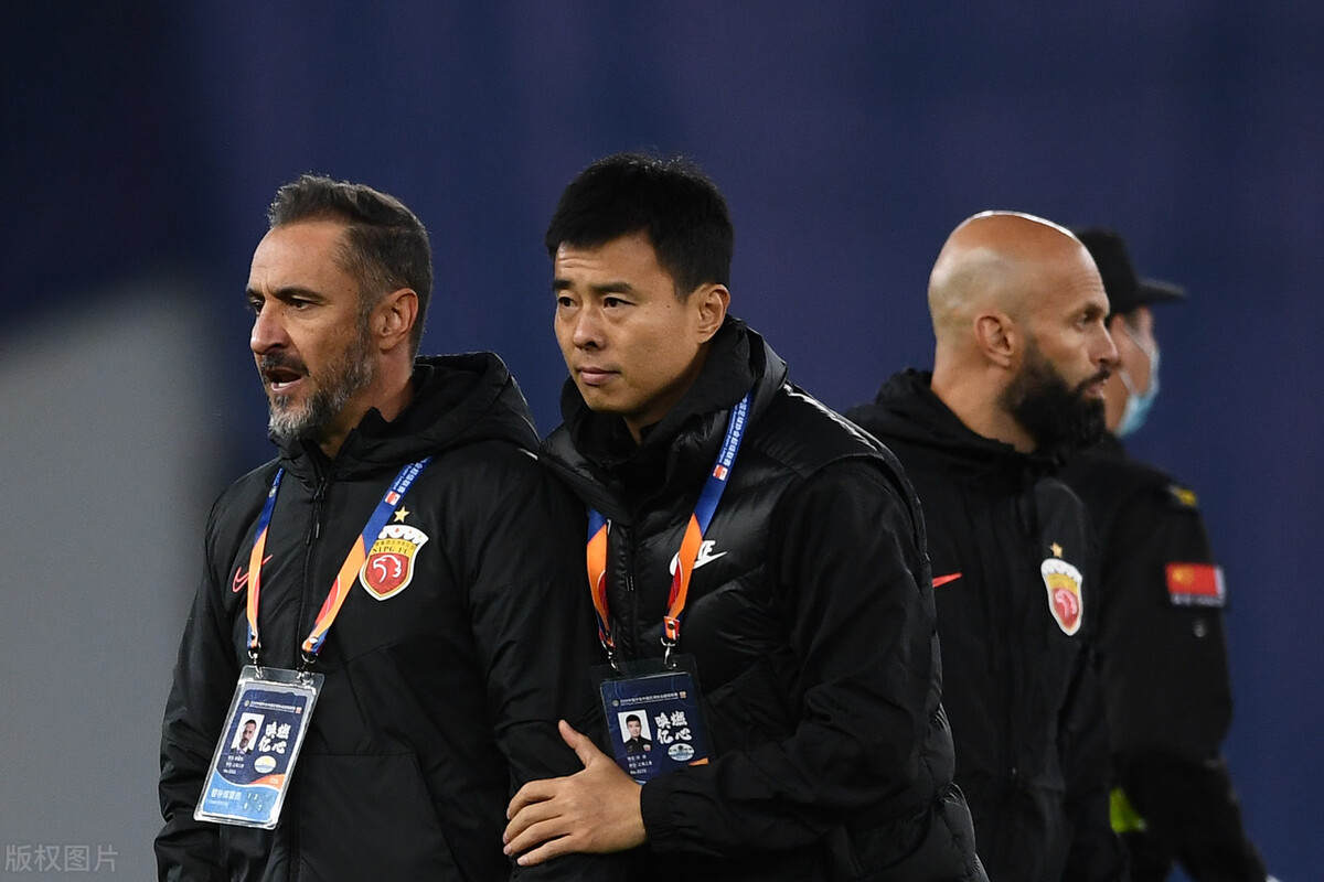 拿着球员工资干副总的活！前国脚被善待中超这家俱乐部有人情味