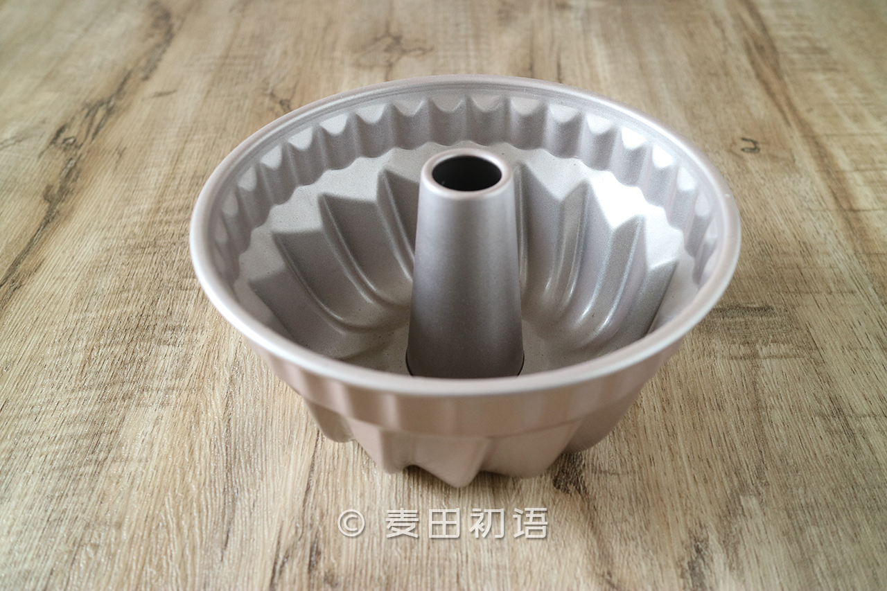 烘焙模具选哪种材料,烘焙工具别乱买这些才是真的实用