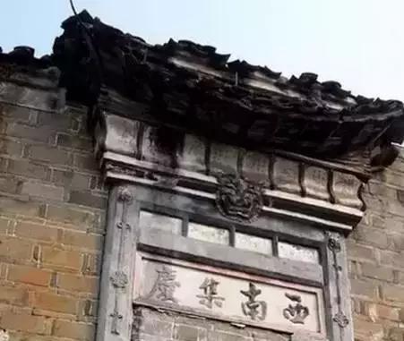 这个村庄一千年前建了个生态下水道，至今旱涝不惧