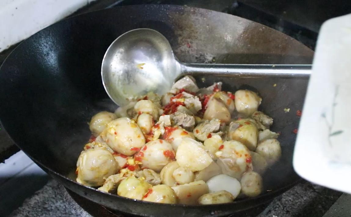 这才是正宗广西芋头的做法,芋头最简单好吃的视频