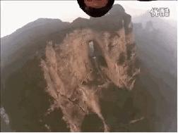 990米峡谷险峰翼装飞行、世界级大咖齐聚桥牌公开赛…湖南都市现场直播