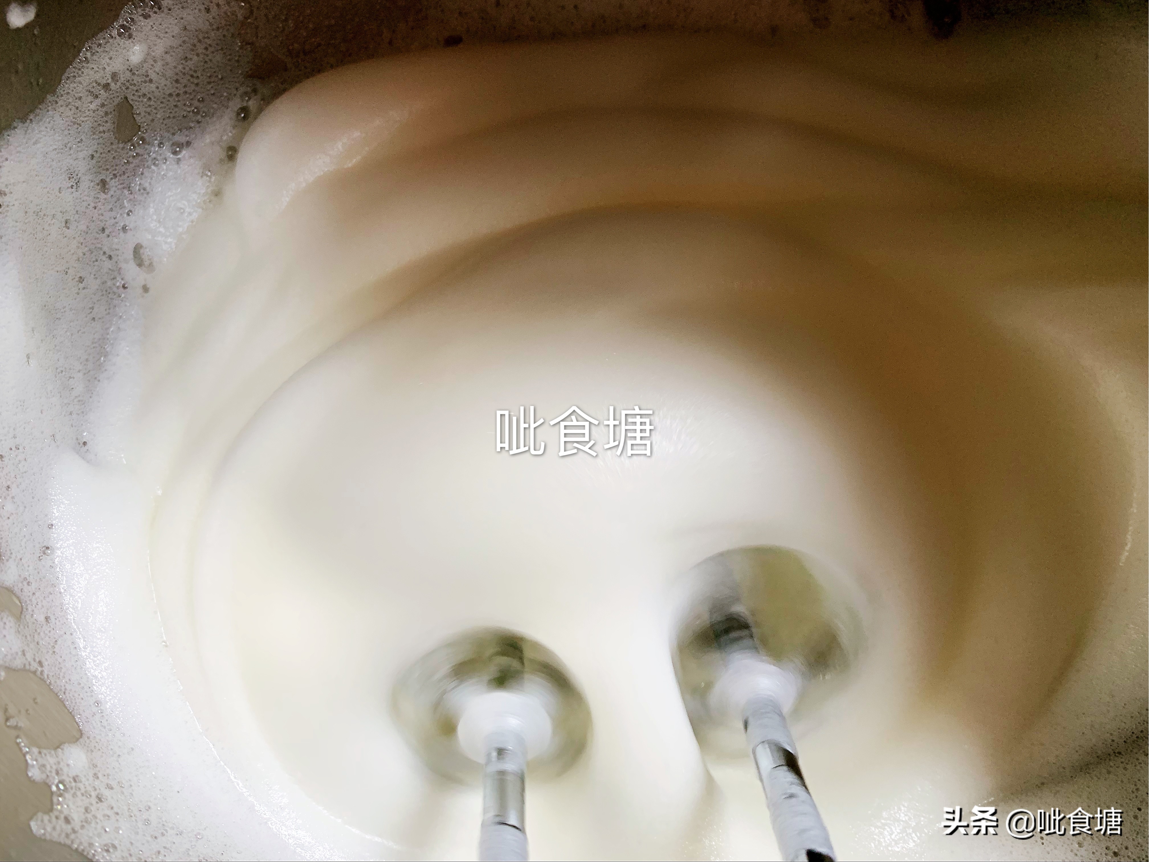 防止蛋糕回缩的办法电饭煲,电饭煲做蛋糕回缩是什么原因