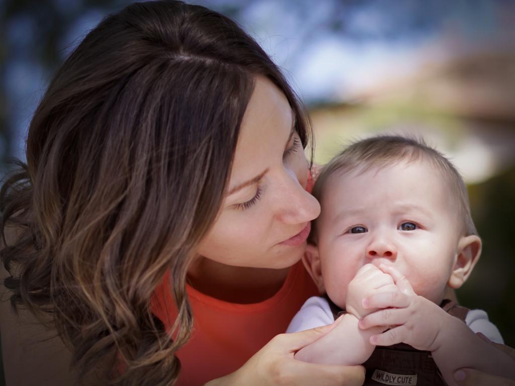 宝宝冬天红苹果脸是怎么回事,宝宝脸上红苹果怎么预防