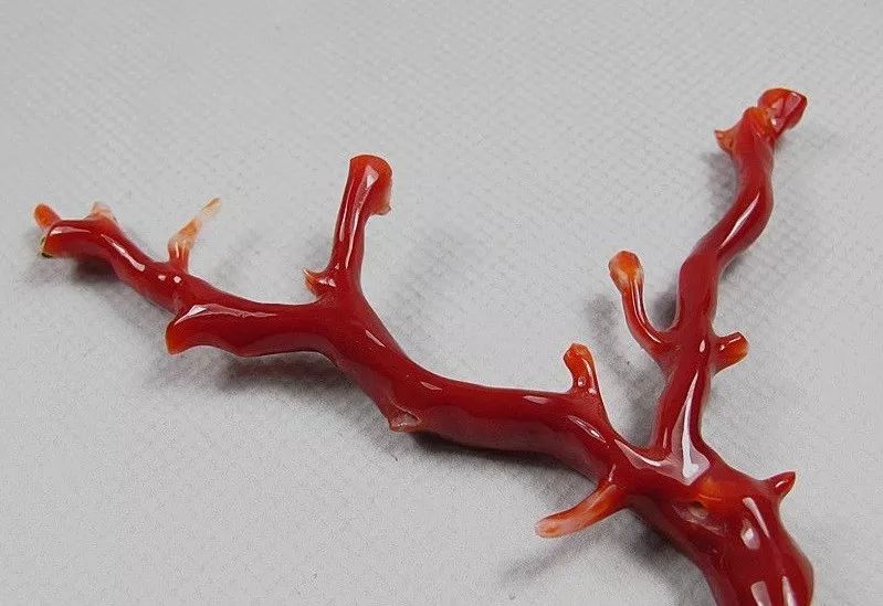 宋美龄最喜欢的翡翠手镯,宋美龄玉石珠宝