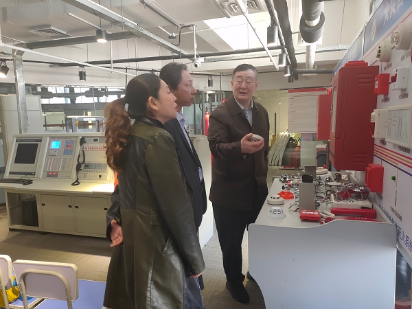 青岛德利丰职业培训学校宠物美容,山东青岛德利丰职业培训学校