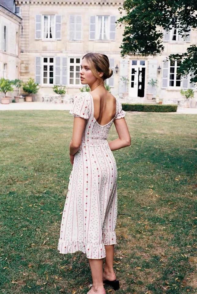 zara售价美元,zara最近5年的所有小黑裙