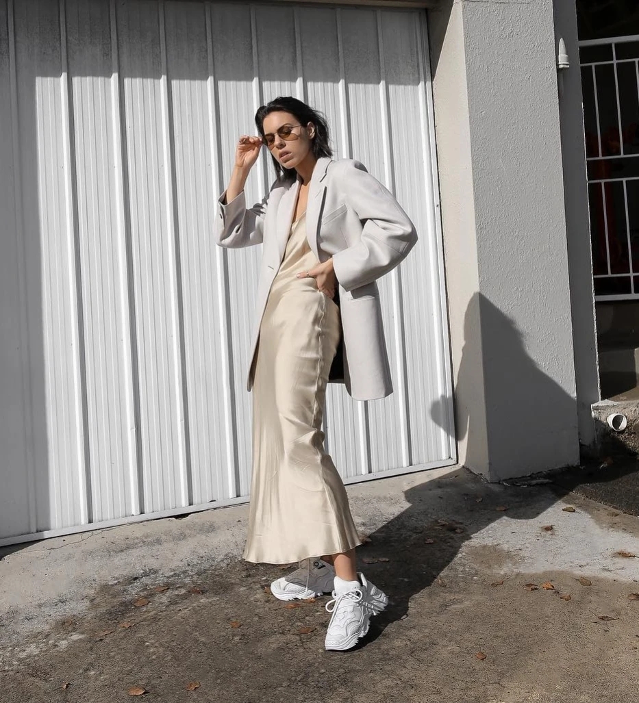 风衣如何穿才显得高贵上档次,为什么风衣穿起来很土