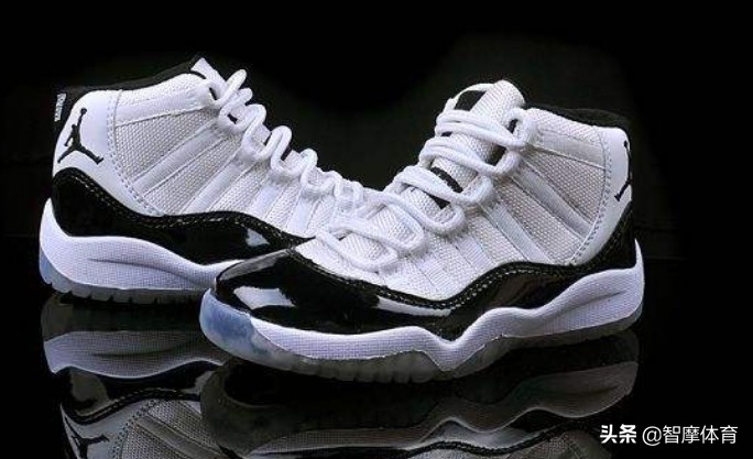 科比4代和5代哪个实战更好,科比4联名undefeated