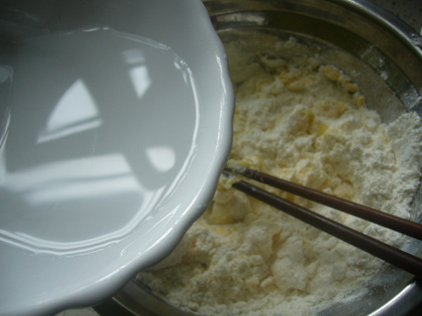 椰香南瓜派做法,小甜品奶香南瓜派简单易做还好吃