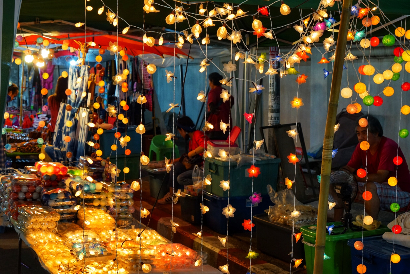 神奇泰国游,清迈古城温暖的风景