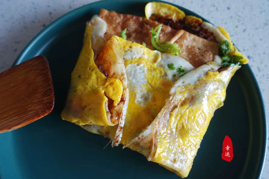 纯手工煎饼又薄又脆好吃,家庭版薄脆煎饼