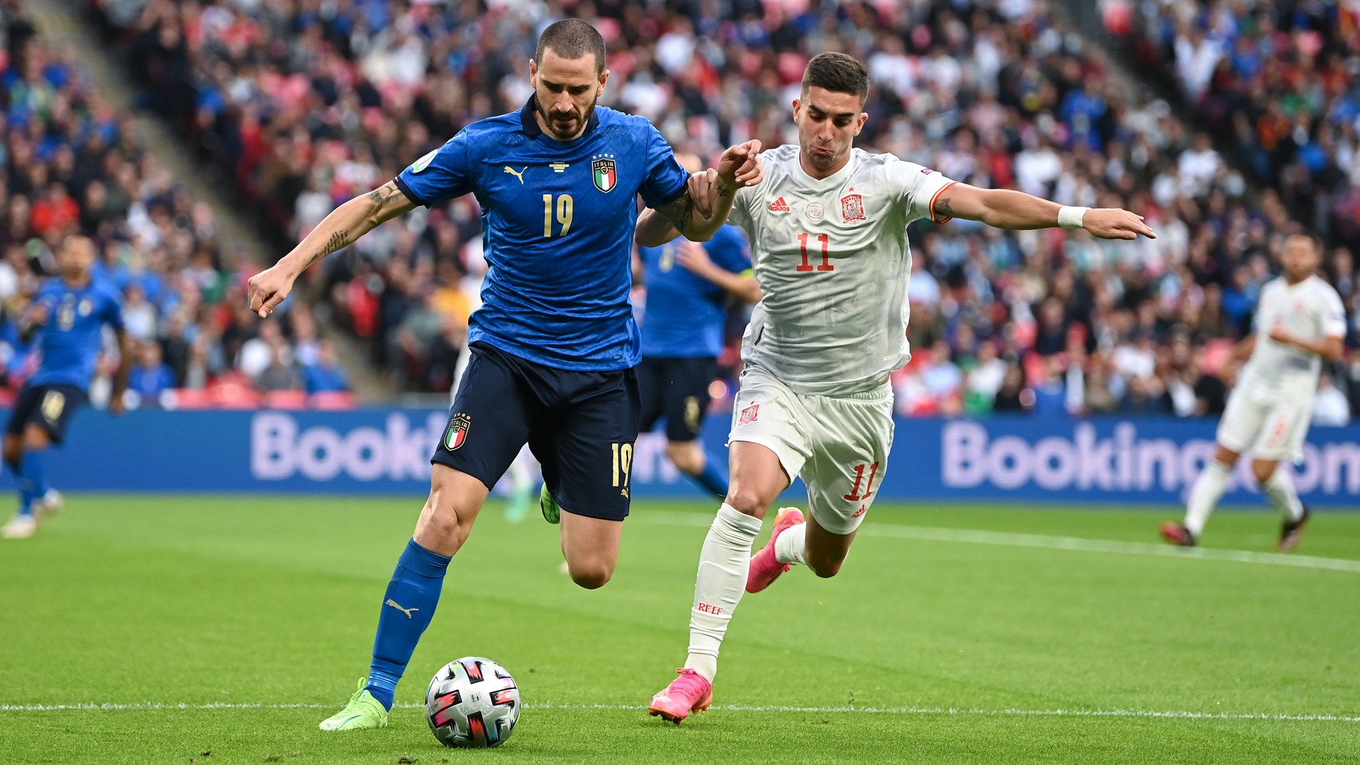 意大利还是英格兰厉害,意大利还是法国便宜