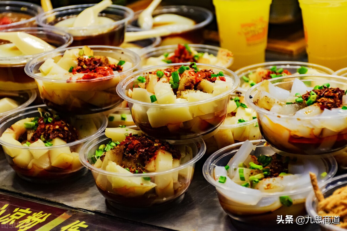 卖凉粉40年大妈,陕西大娘卖凉粉28年