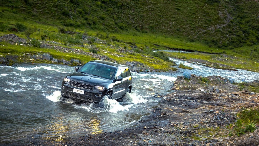 进口豪华大切诺基价格,大切诺基进口汽车suv报价