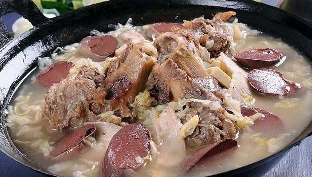 杀猪菜到底是哪里的特色美食,探寻正宗东北杀猪菜
