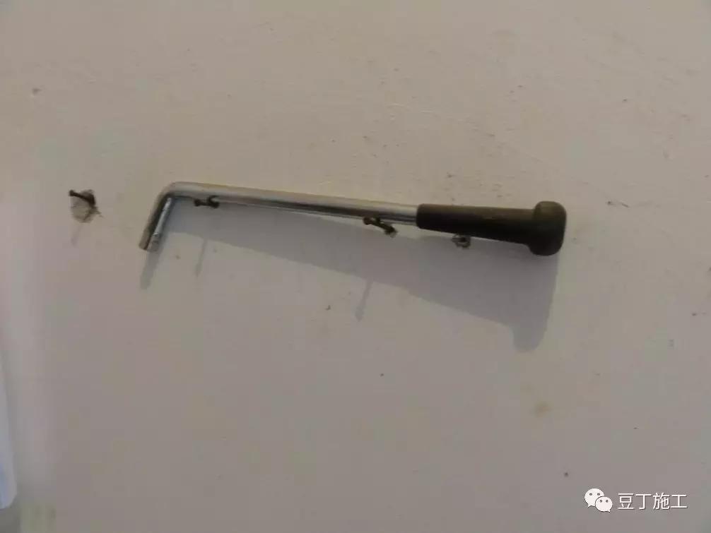 施工现场常见的临时用电违规现象,电力施工现场常见违章现象