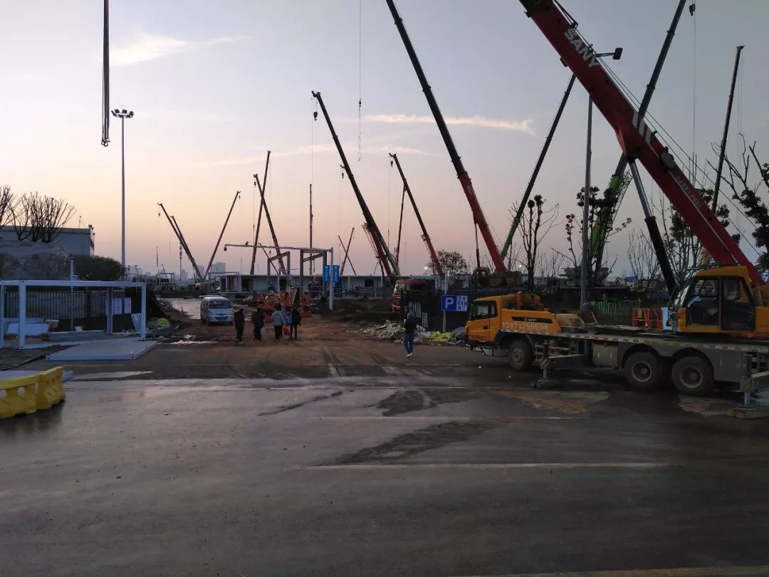 万众一心援助武汉,众志成城援助武汉