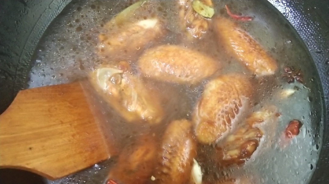 超大鸡翅红烧鸡翅,30元一只红烧鸡翅