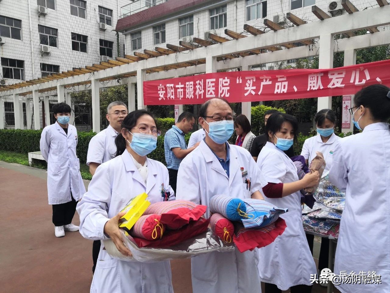 精准扶贫采访驻村第一书记,我省脱贫攻坚驻村第一书记风采