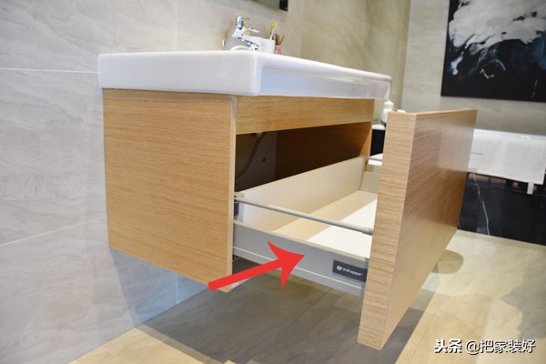 卫生间装修怎么装才更合理,毛坯房卫生间墙面最省钱简装