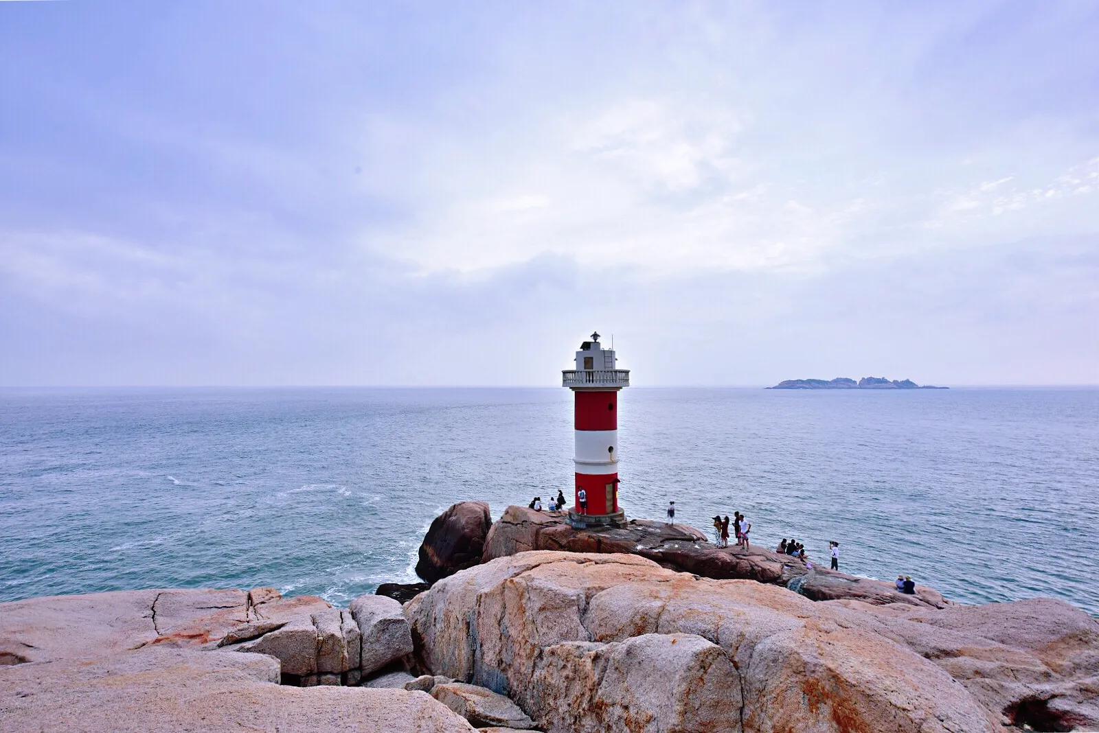 鍙版咕鍨︿竵娴峰矝,鍜屽彴婀惧灕涓佺浉浼肩殑娴峰矝