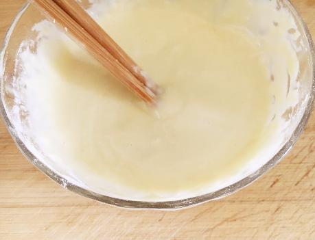 炸馒头片蘸水还是裹蛋液,炸馒头裹鸡蛋的做法视频