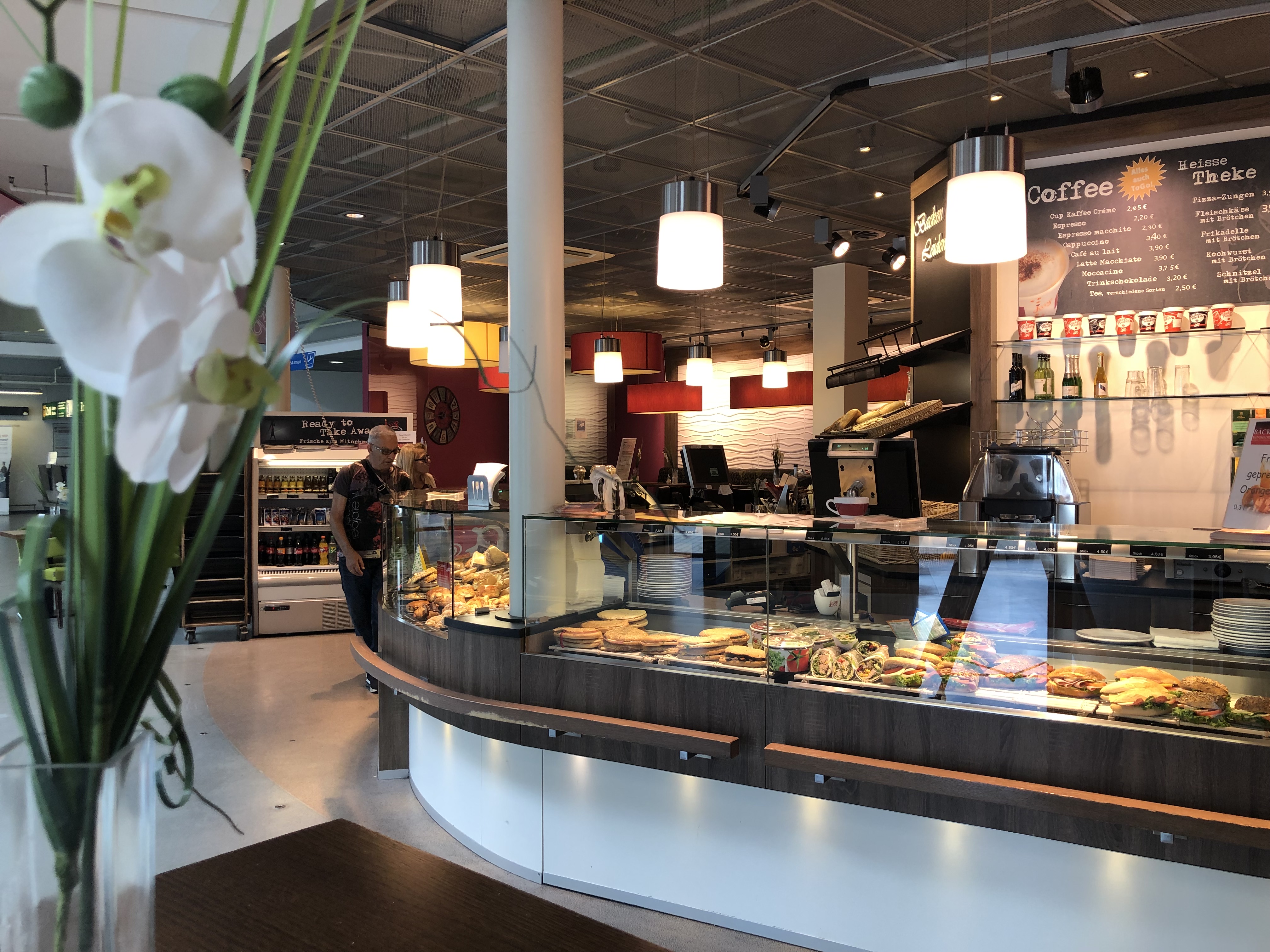 德国法兰克福机场转机攻略,哈恩机场和法兰克福机场