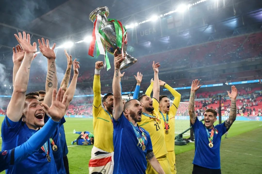 英格兰帅哥芒特,英格兰19号芒特在哪个俱乐部