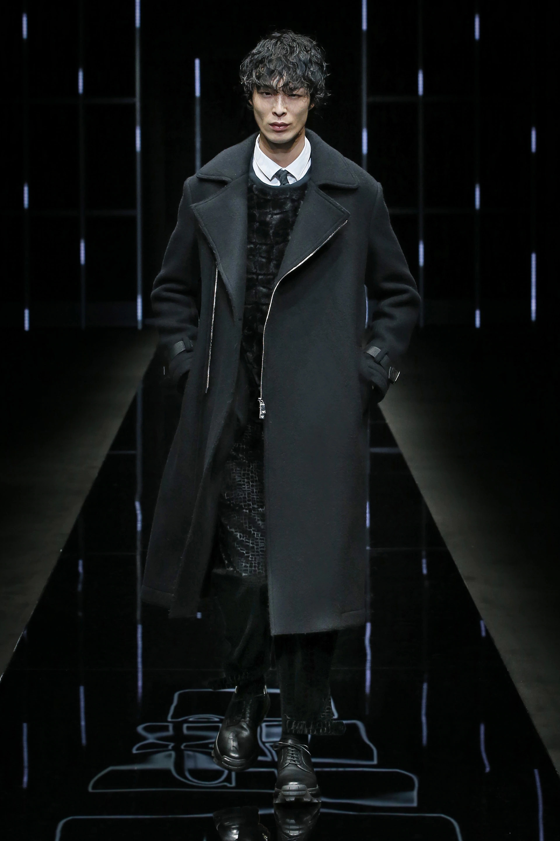armani秀场男装秋冬2023,giorgioarmani男装胡歌