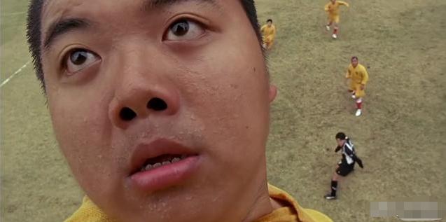 他最穷时全身上下只剩9块钱,坦承前辈的两个提醒,改变了他的一生