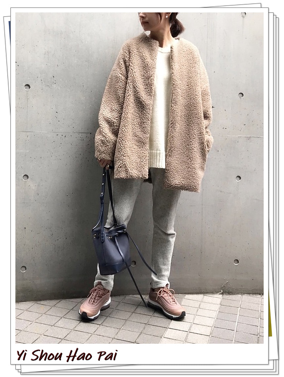 airmax配什么鞋好看,轻熟风搭配白色运动鞋