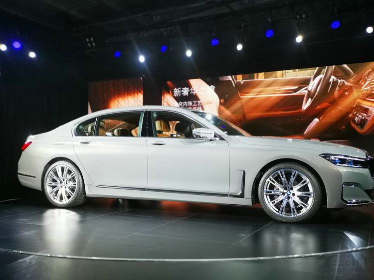 奔驰s级试驾难走的路,奔驰s级最恐怖的一款车