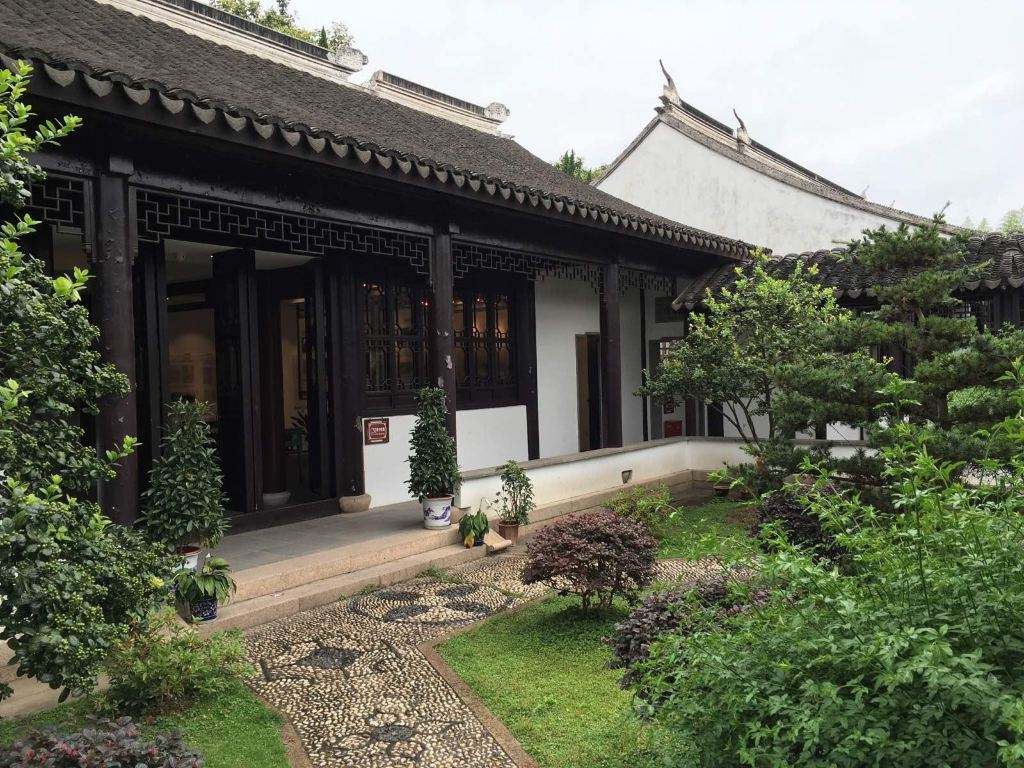 苏州有个古镇叫什么,苏州有哪些古镇游客最多