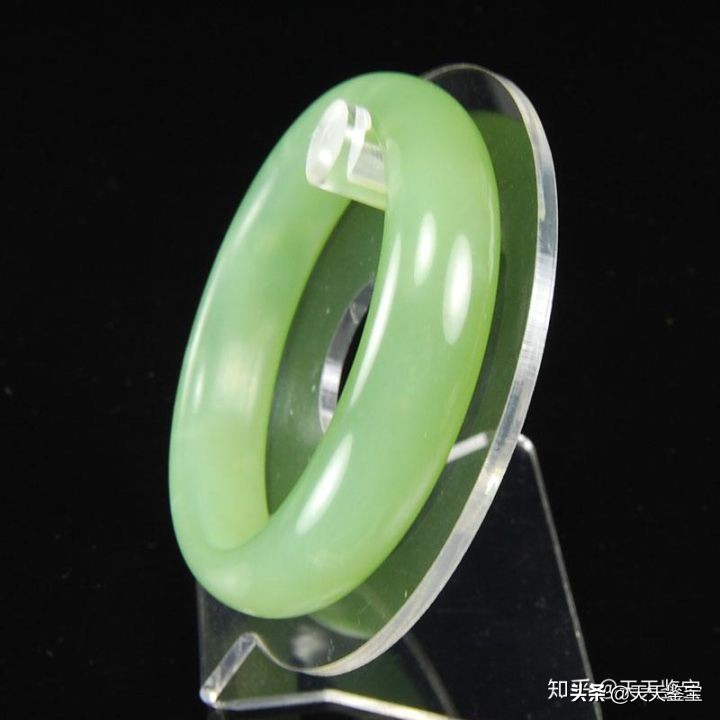 岫玉的这些知识你知道吗,岫玉能老在手里盘玩吗